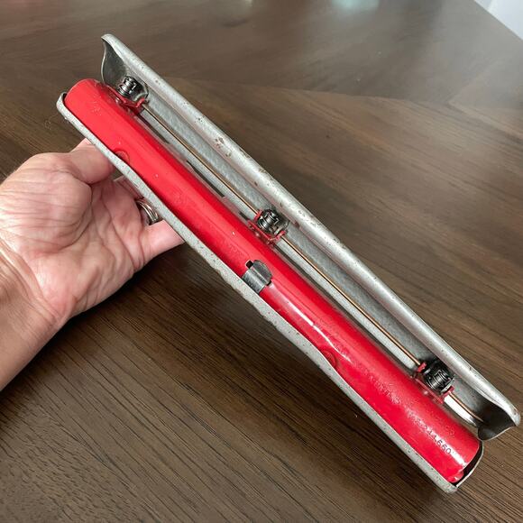 Vintage Clix Paper Punch 3 Hole Puncher Metal Red Silver Made in USA Works - Picture 1 of 11